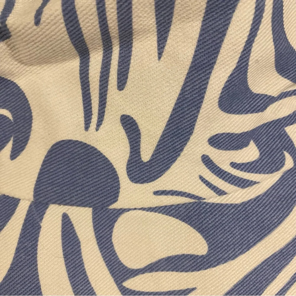 Bucket Hat NWT - Picture 2 of 3